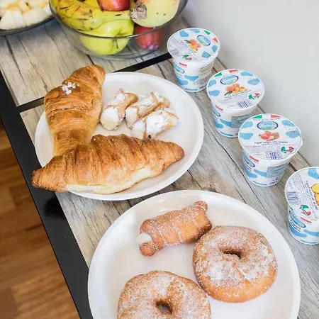 Tiffany Sferracavallo Frühstückspension