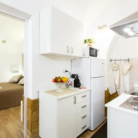 Palermo Central Holiday Apartment