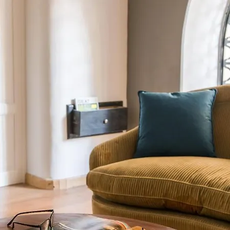 Appartamento Vintage Style Near Via Roma *