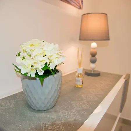 Mondello Manick Mare Apartamento *