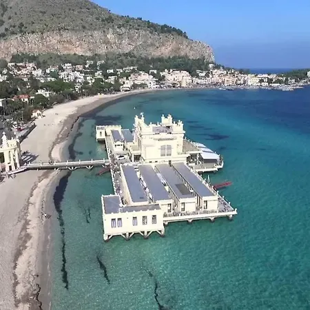Sara Σαλέ Παλέρμο