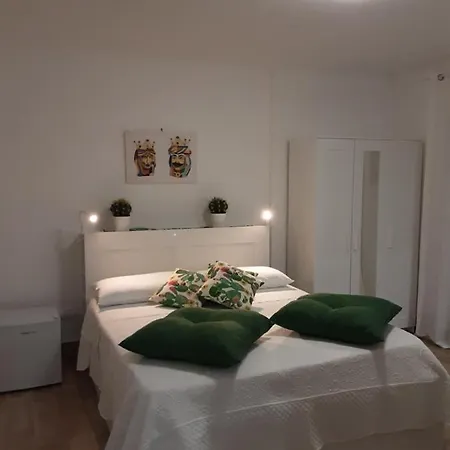 Pensionat La Camera Di Stella - Ai Normanni 2*