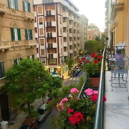 Apartamento Luminosissimo Grande Nel Centro Di