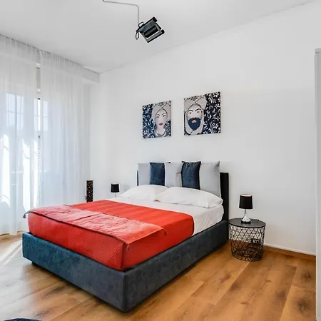 Διαμέρισμα Residenza Dei Poeti - Roomy And Modern Flat Παλέρμο