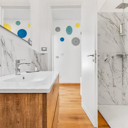 Residenza Dei Poeti - Roomy And Modern Flat Διαμέρισμα Παλέρμο