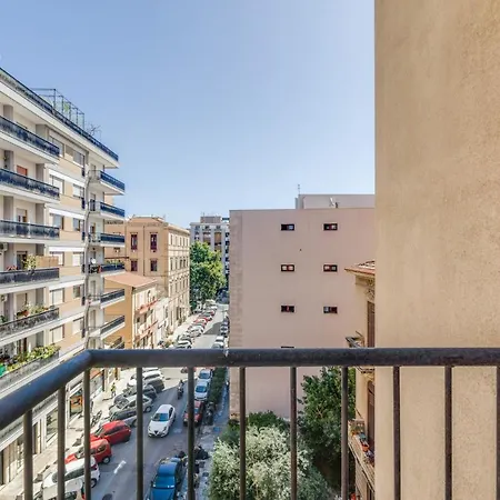 Residenza Dei Poeti - Roomy And Modern Flat Παλέρμο