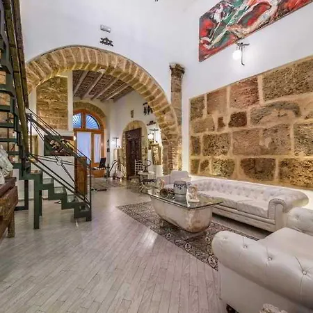 Porta Di Castro Boutique فندق 4*