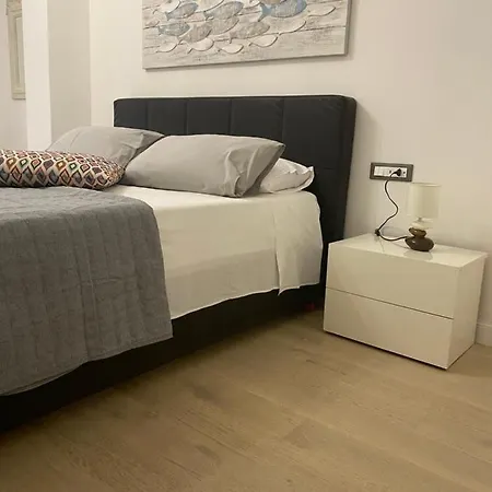 Appartamento Delle Palme Elegante Monolocale In Centro