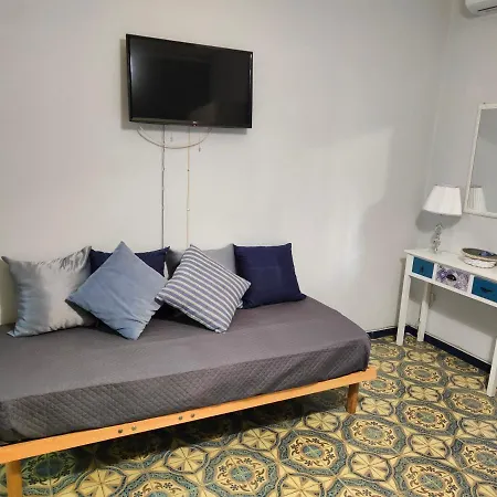 Ai Giardini Apartment *