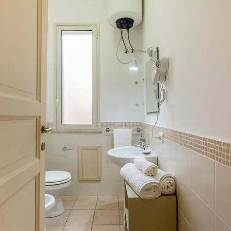Il Giardino Degli Aranci Flats Near Palazzo Reale Apartamento