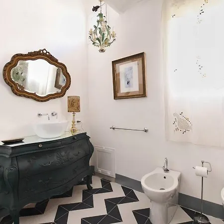 Apartment Iflat Casa Bastiana Arte E Tradizione Siciliana *