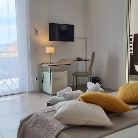 Bed & Breakfast Location10