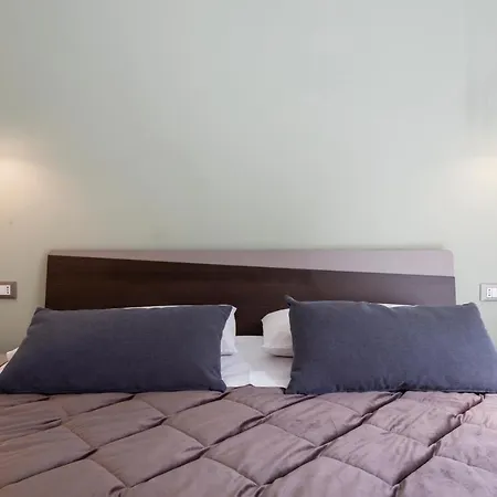 Apartment Mag 179 Bed & *