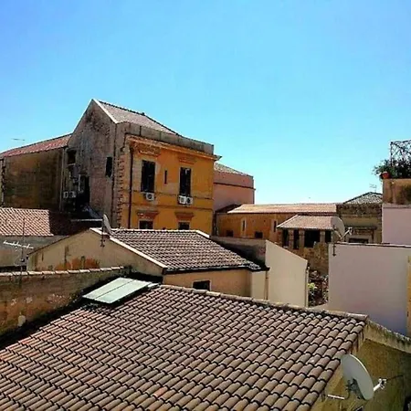 Tavola Tonda Apartment