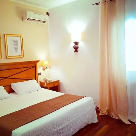 فندق Florio Opera 3*