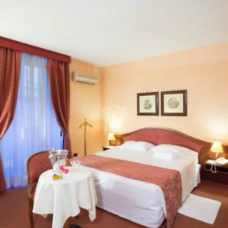 Massimo Plaza 4*
