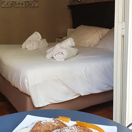 Smart Gallery House 3* 팔레르모