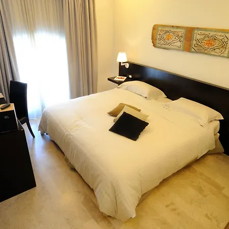 Hotell Ucciardhome 4*