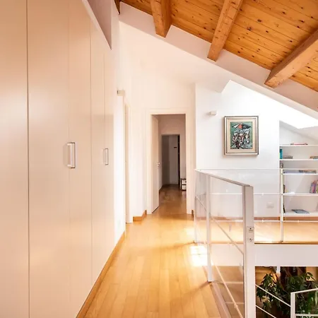 Apartment Vittorio Emanuele With Terrace By Wonderful Italy *