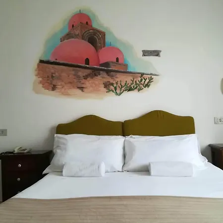 Hotel Elite Centro 3*