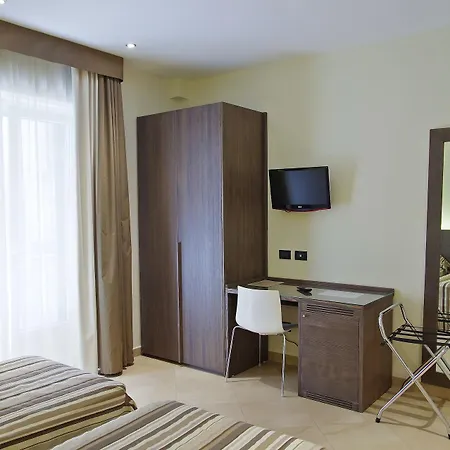 Bb 10 Serpotta & Restaurant 3*