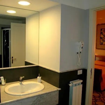Palazzo Pantaleo Gasthuis 3*
