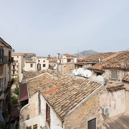 Vittorio Emanuele With Terrace By Wonderful Italy Apartment