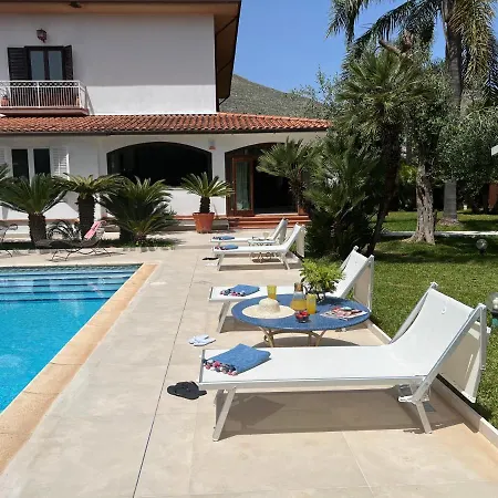 Villa Domus Orestea *