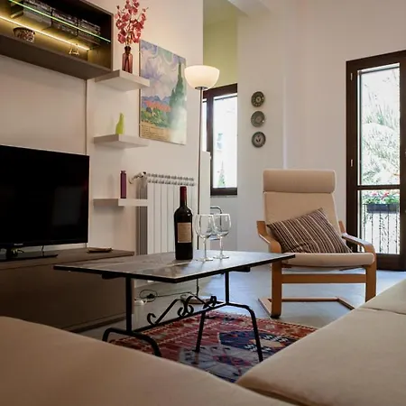 Xirba - In The Heart Of Historic Centre Apartment