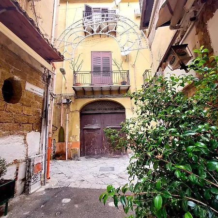 Apartment Massimo 23 *