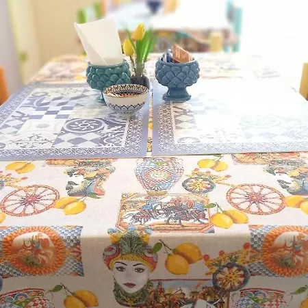 Alojamento de Acomodação e Pequeno-almoço Bed&book Palazzo Cutelli