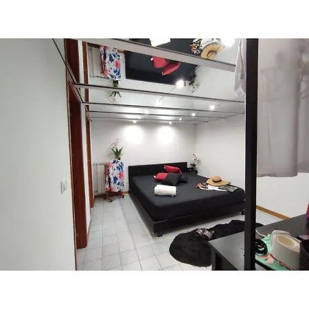 Epee - Pied A Terre Nel Cuore Di