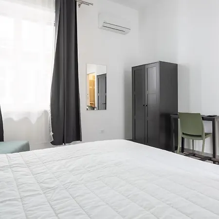 Le Cinque Stanze Room&breakfast * Palermo