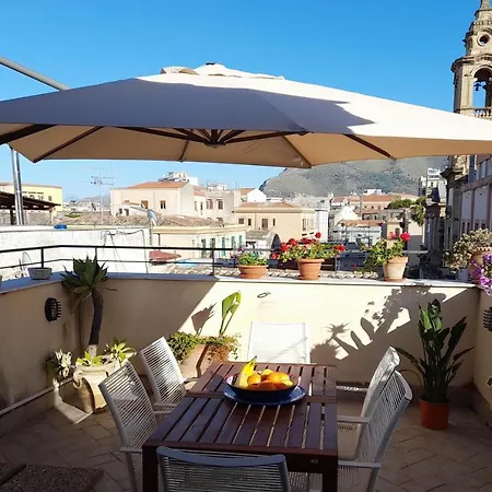 Terrace With View Attic In Old Town Ballarhome Apartment