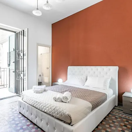 Apartamento Il Giardino Degli Aranci Flats Near Palazzo Reale