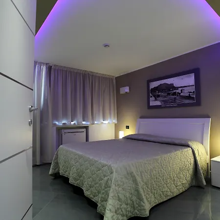 Ibis Styles Cristal 4*