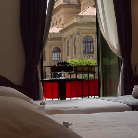 Massimo Plaza Hotel 4*