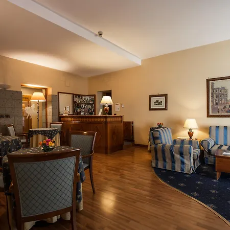 Hotel Massimo Plaza 4*