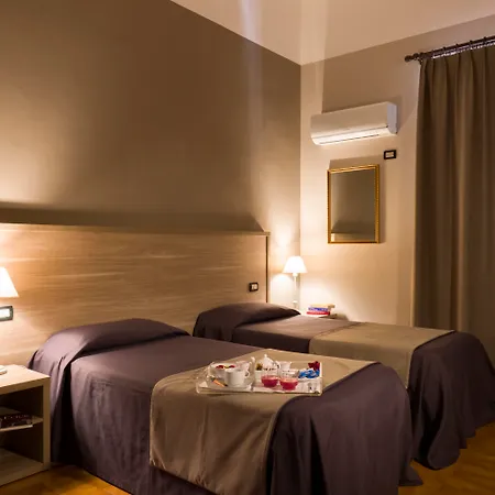 Hotel Esperia 3*
