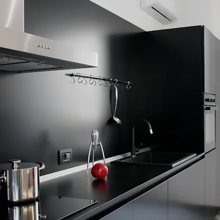 Debellini Design فندق 4*