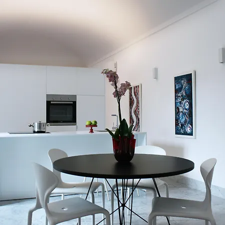 Debellini Design باليرمو