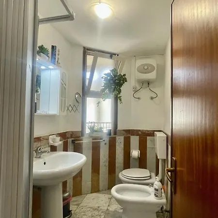 Maya's Close To Ballaro Market And Station Apartment
