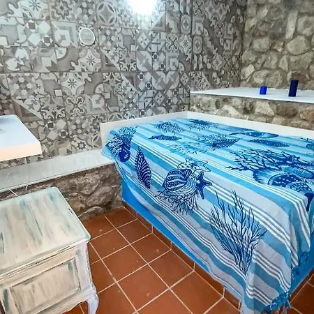 Casa Al Semaforo Mondello بيت خشبي