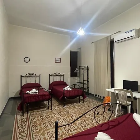 Guest house Maya Palace Real Centre Close To Cathedral *