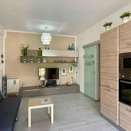Cloe's House Apartment