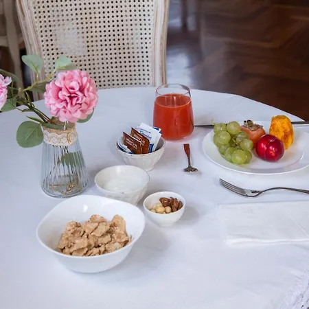 B&B Dimora Sinibaldi 2*