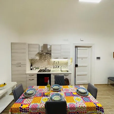 Mika House Penzion *