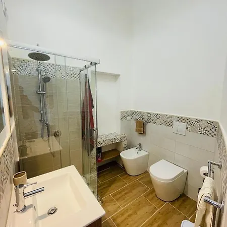 Mika House Penzion Palermo