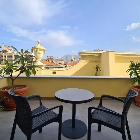 Hotel Grand Et Des Palmes