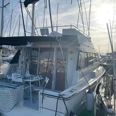 Botel Giorgia House Boat Palermo